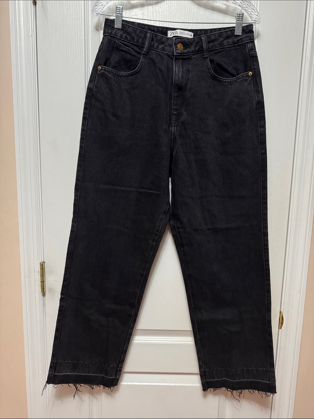 Zara Women’s Black Straight-Leg Jeans